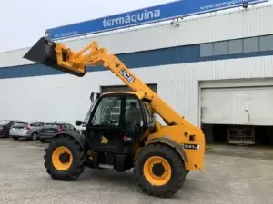 Купить запчасти для JCB